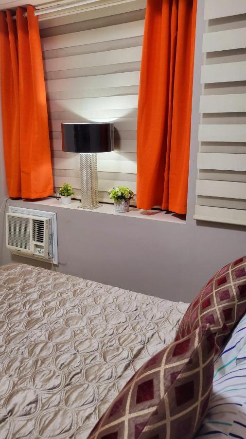 One Palm Tree Villas Condominium - Studio 10O With Balcony - Across Terminal 3 Airport Маніла Екстер'єр фото