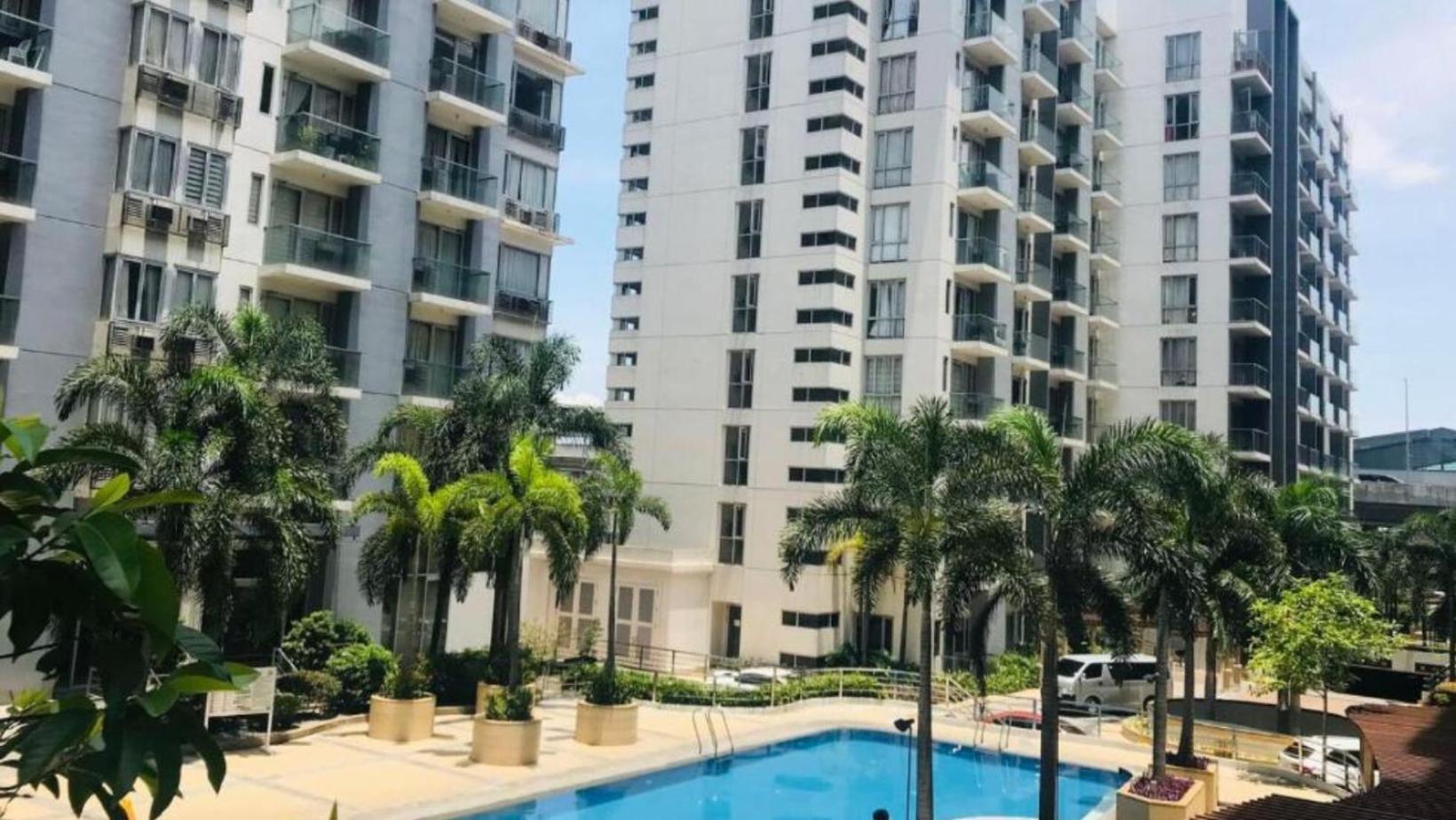One Palm Tree Villas Condominium - Studio 10O With Balcony - Across Terminal 3 Airport Маніла Екстер'єр фото