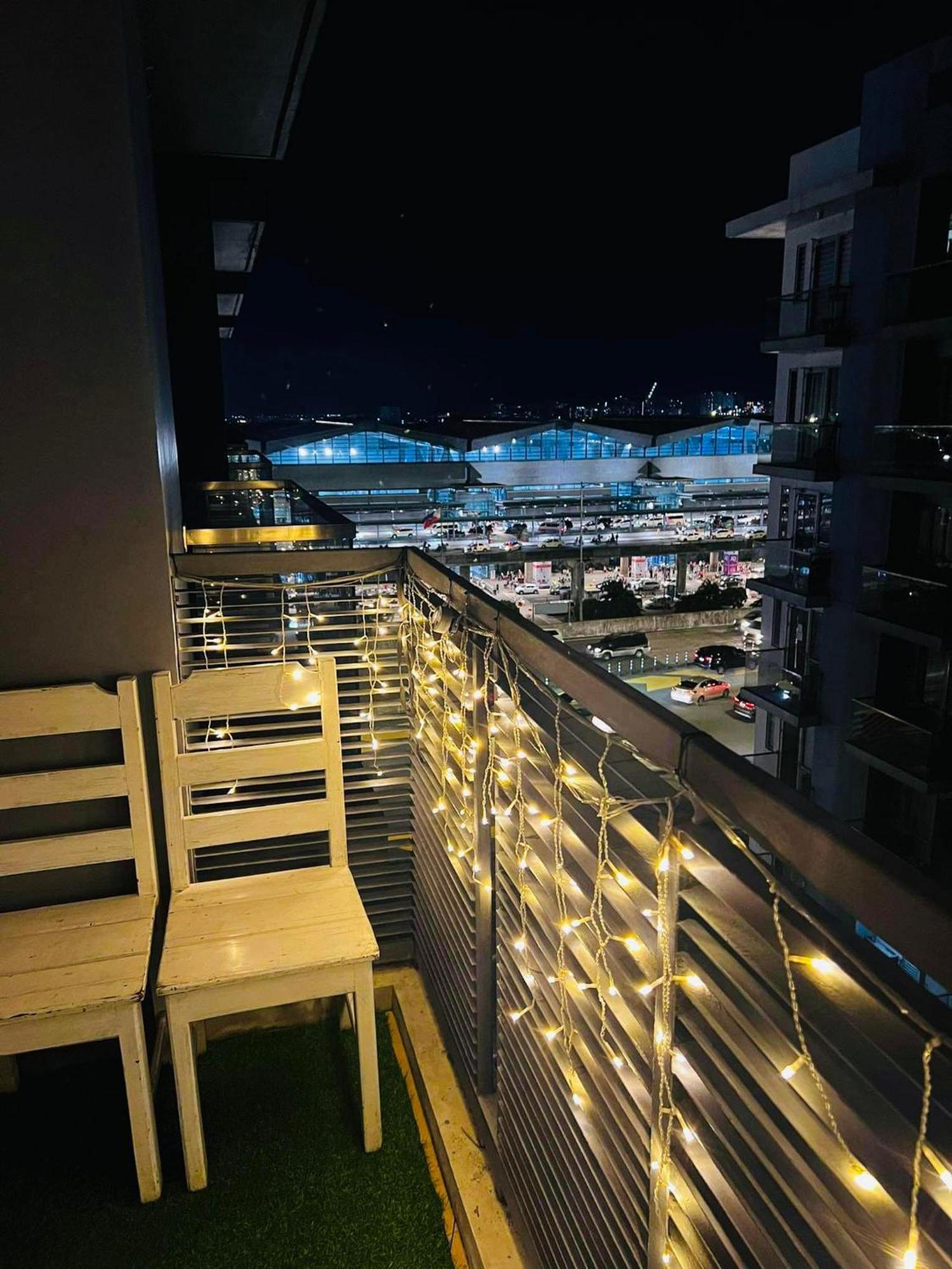 One Palm Tree Villas Condominium - Studio 10O With Balcony - Across Terminal 3 Airport Маніла Екстер'єр фото